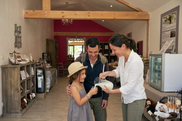 Visite gratuite en famille au Haras du Vercors